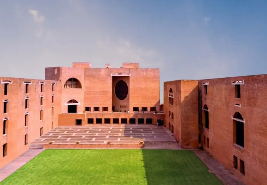 IIM Ahmedabad Campus Building